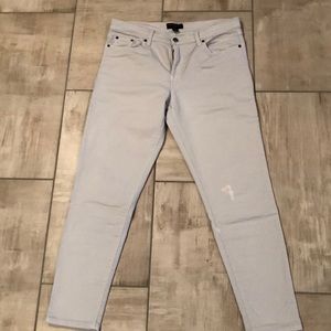 Light grey Banana Republic distressed Jeans